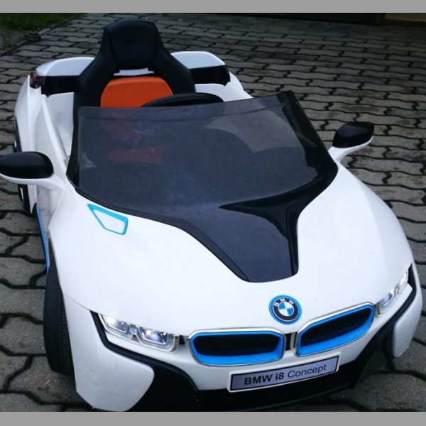 Elektrické autíčko pro děti BMW i8, 45 Watt, 12 V