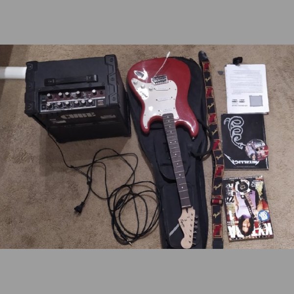 Fender Squier Bullet Stratocaster + Roland cube 40xl