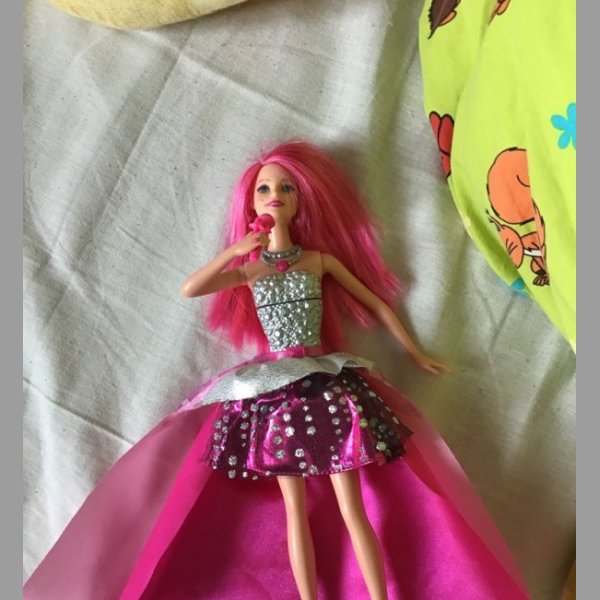 Zpívající Panenka Barbie