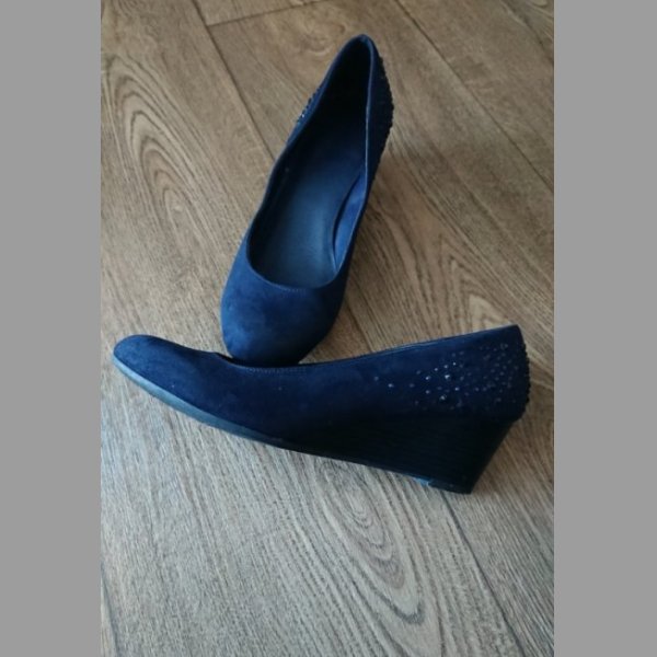 Graceland tmavě modré společenské boty lodičky na klínku 37