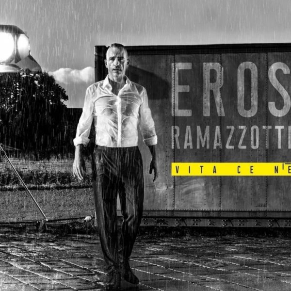 2 vstupenky Eross Ramazzotti 22.10. O2 Arena + ubytování