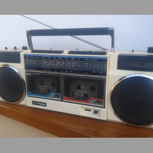 Radiomagnetofon Hitachi TRK-W24E Boombox